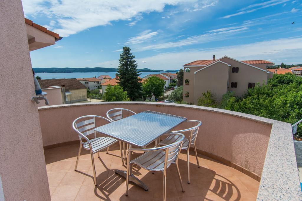 Apartments Basilea Biograd Na Moru Rom bilde