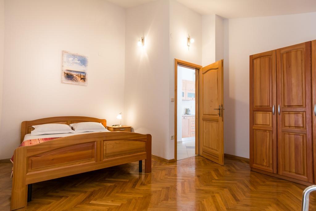 Apartments Basilea Biograd Na Moru Rom bilde